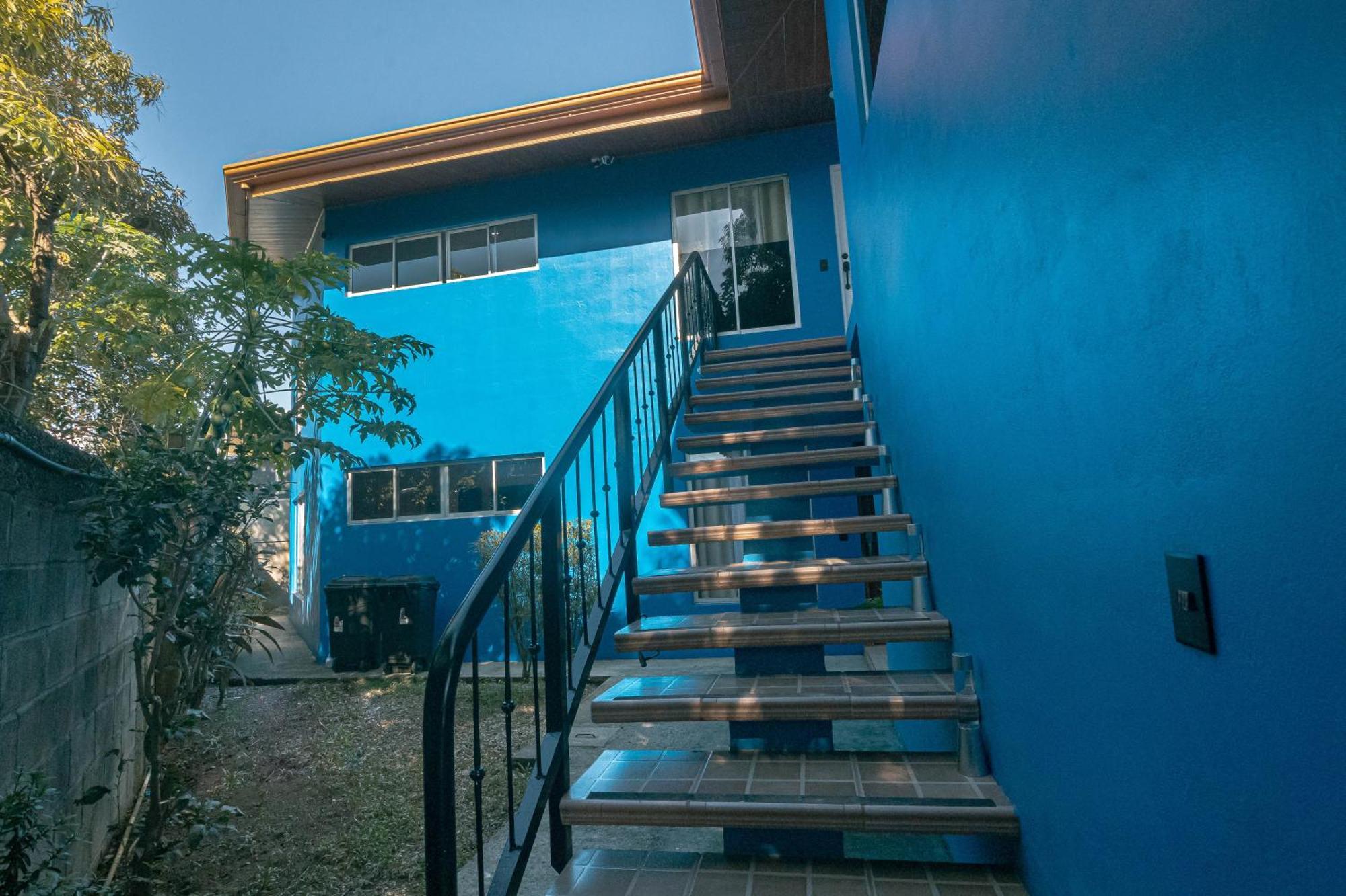 Apartamentos Cristal Quepos Exterior photo