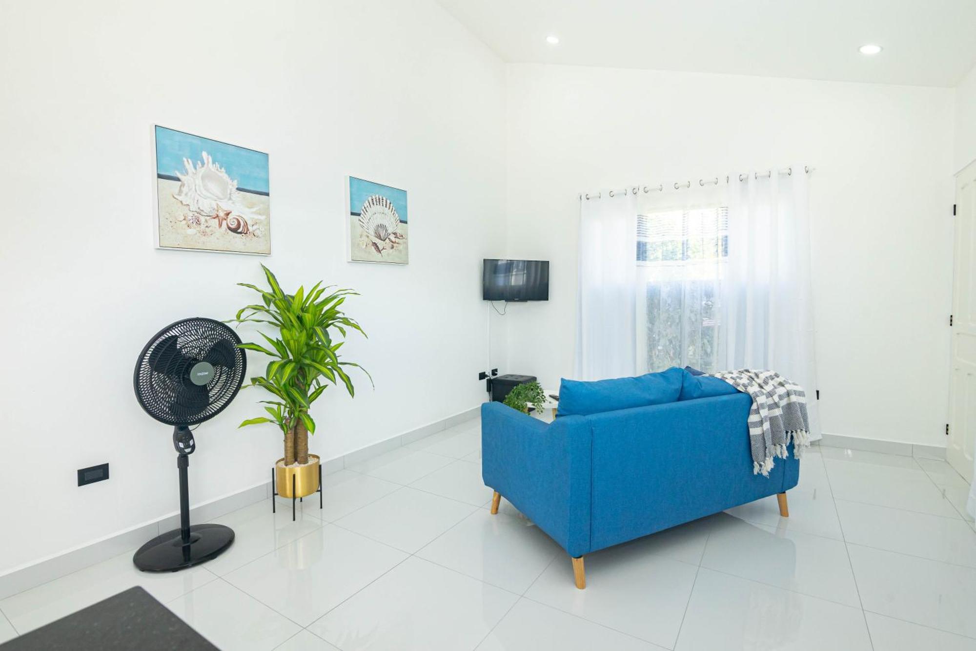 Apartamentos Cristal Quepos Exterior photo