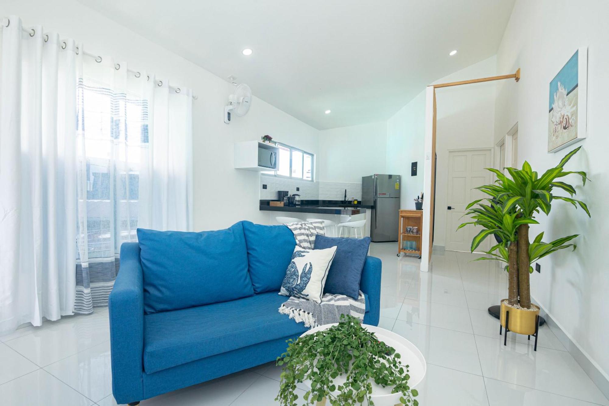 Apartamentos Cristal Quepos Exterior photo